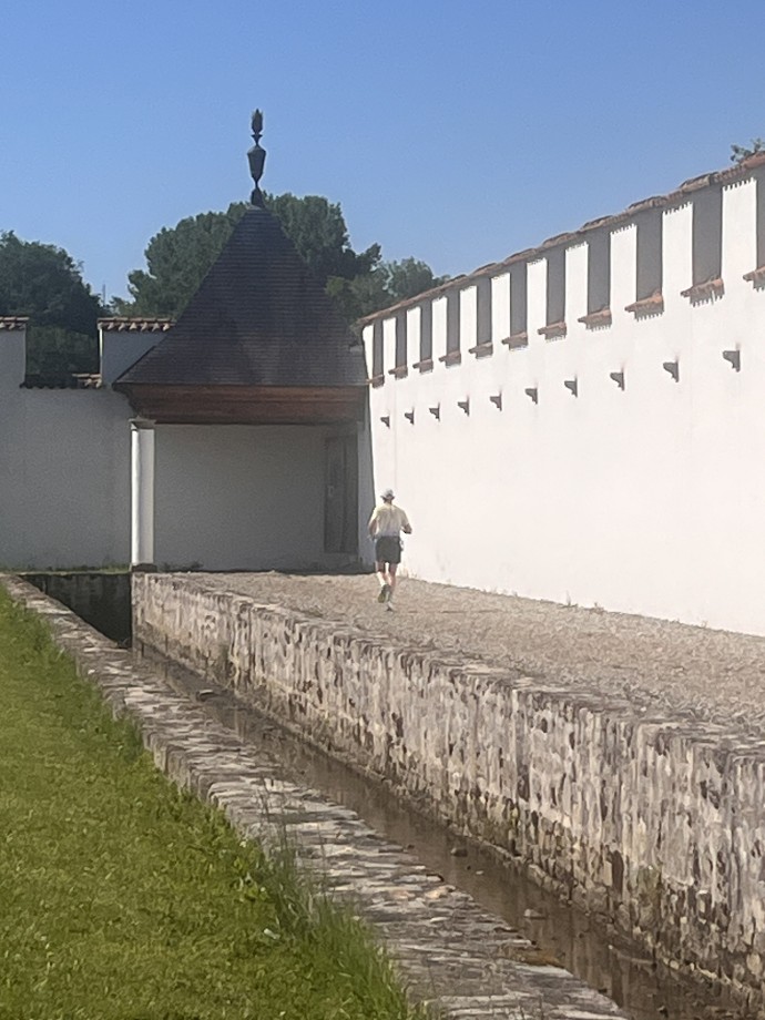 Marathoniens dans les jardins