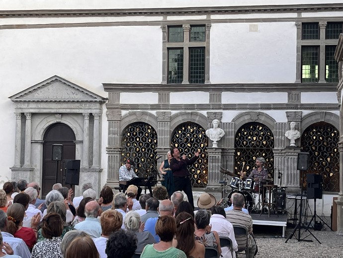 Concert " A bout de souffle" dans l'écrin de la cour d'honneur de la Bâtie d'Urfé